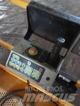 Haulotte H 15 SX Scheren-Arbeitsbühnen