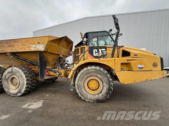 CAT 735 B Dumper - Knickgelenk