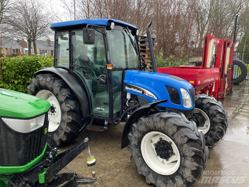 New Holland TN75SA Traktoren