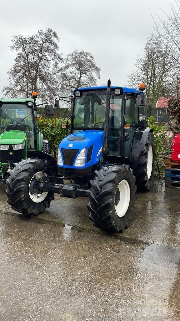 New Holland TN75SA Traktoren