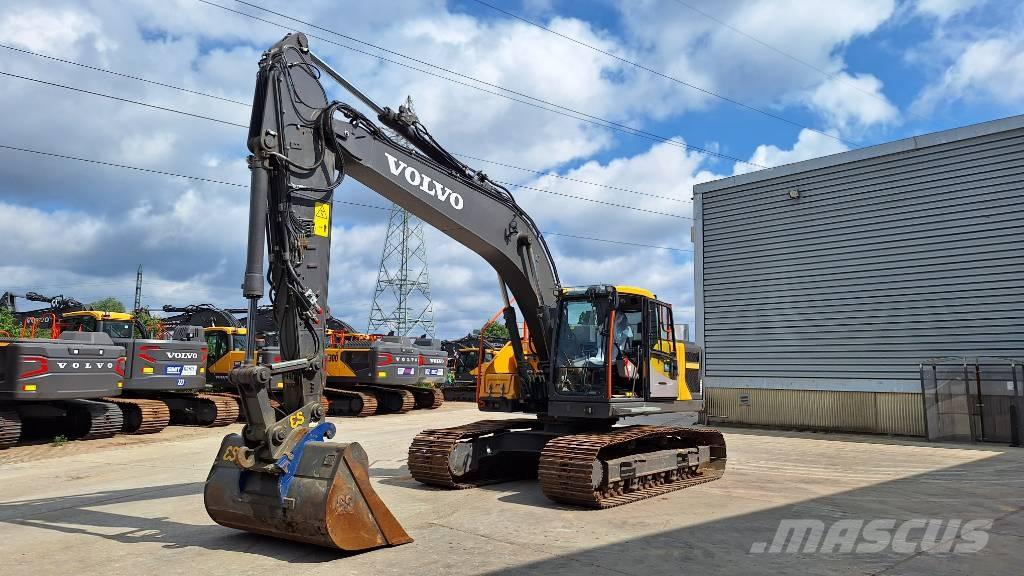 Volvo EC220E Raupenbagger