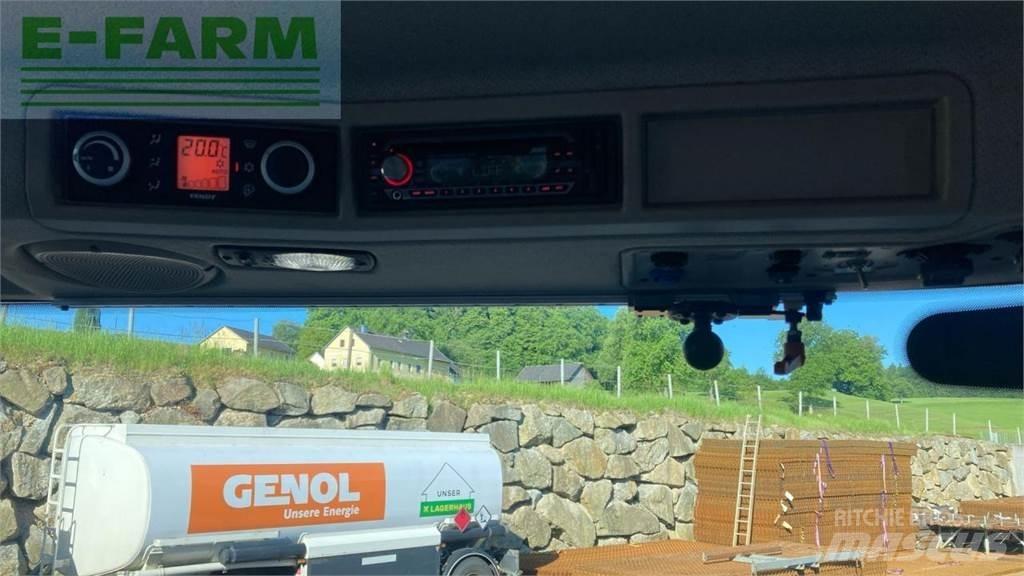 Fendt 513 Vario Traktoren