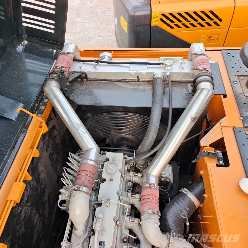 Hyundai 305LC-9 Raupenbagger