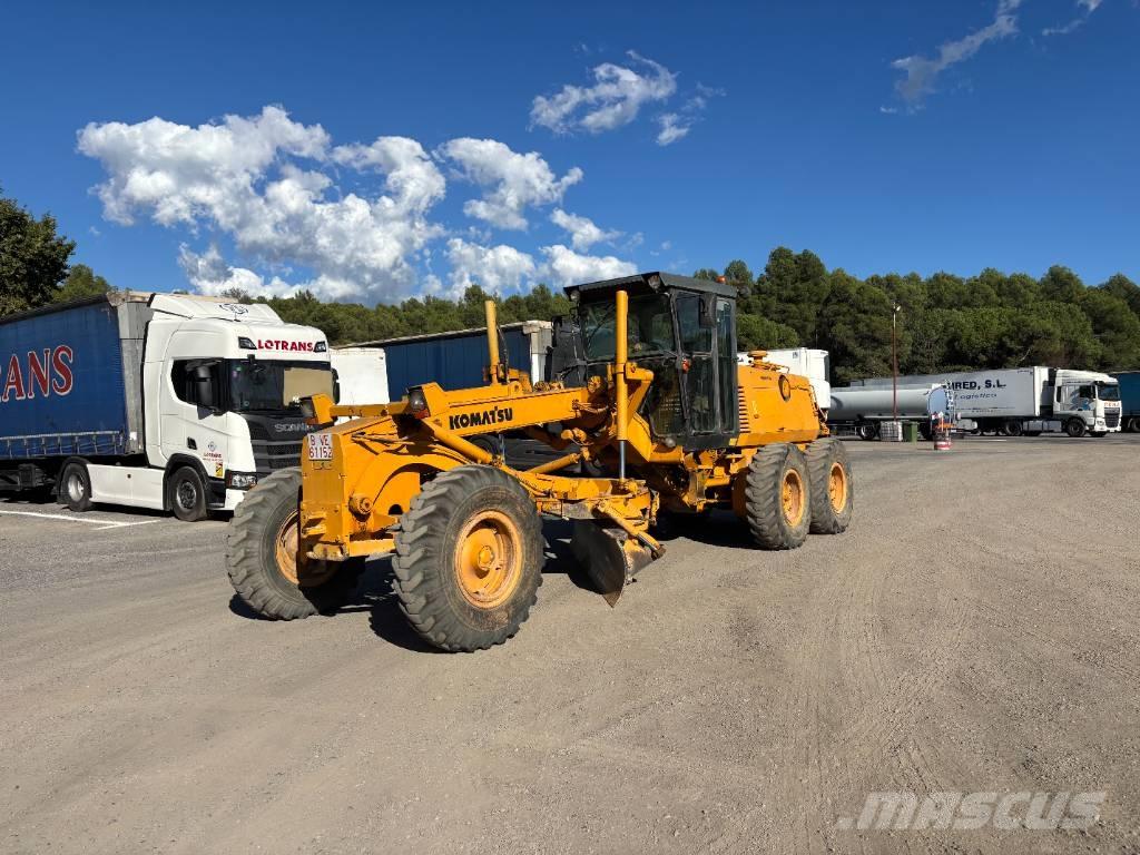 Komatsu GD 530 A Grader