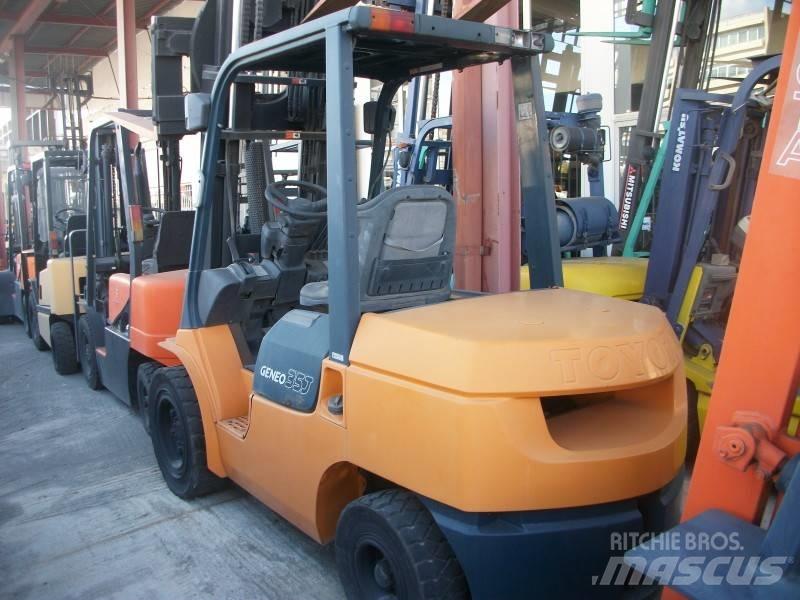 Toyota 7 FDJ 35 Diesel heftrucks