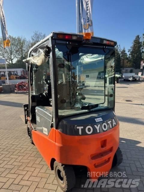 Toyota 8FBMT35 Elektrische heftrucks