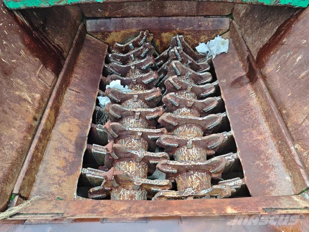 Haas 700x2000 Schredder