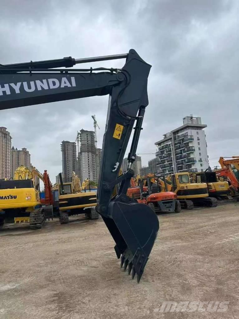 Hyundai 225LC-9T Raupenbagger
