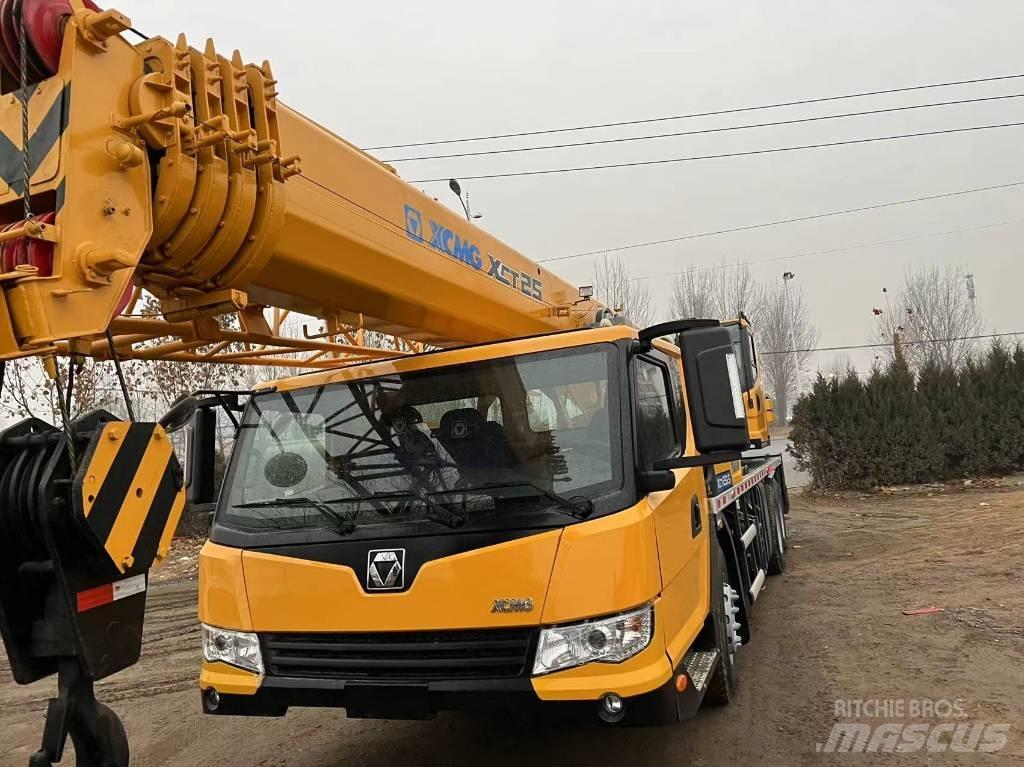 XCMG XCT 25 Kranen voor alle terreinen