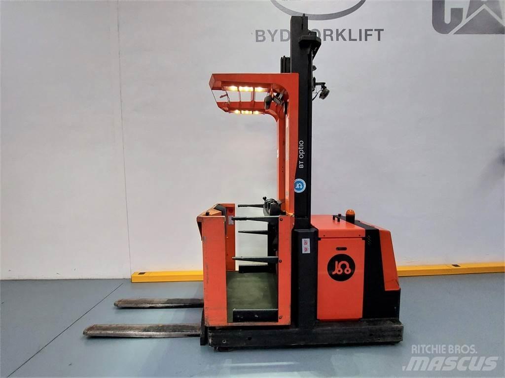 BT OME100M Mittelhub-Kommissionierer