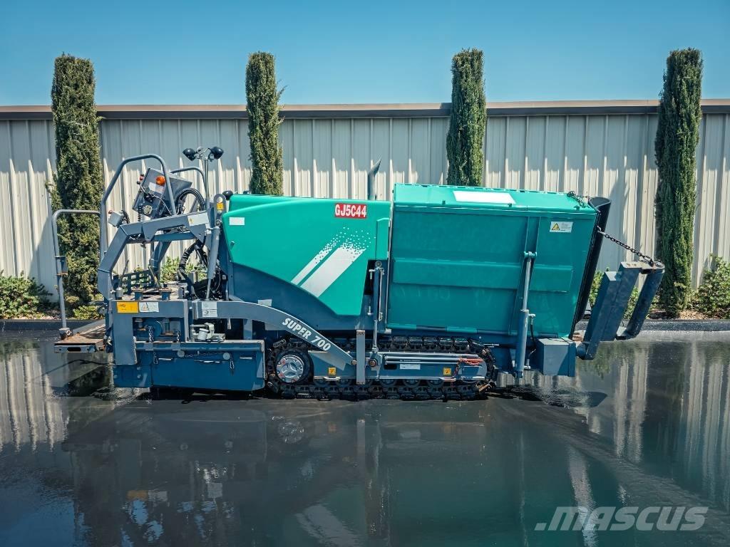 Vögele Super 700 Strassenfertiger