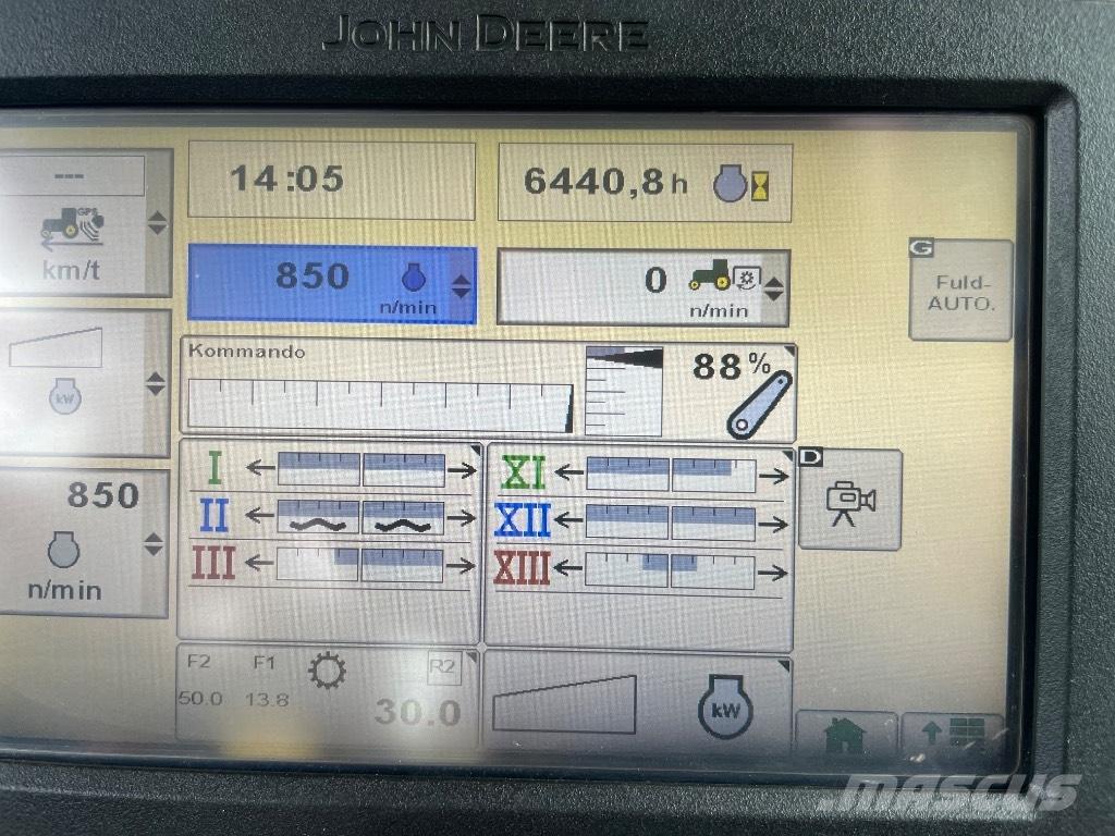 John Deere 6150R Traktoren