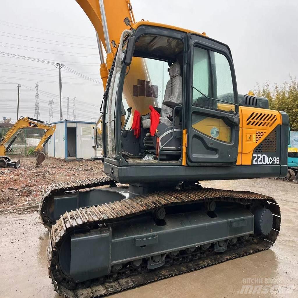 Hyundai R220LC-9S Raupenbagger