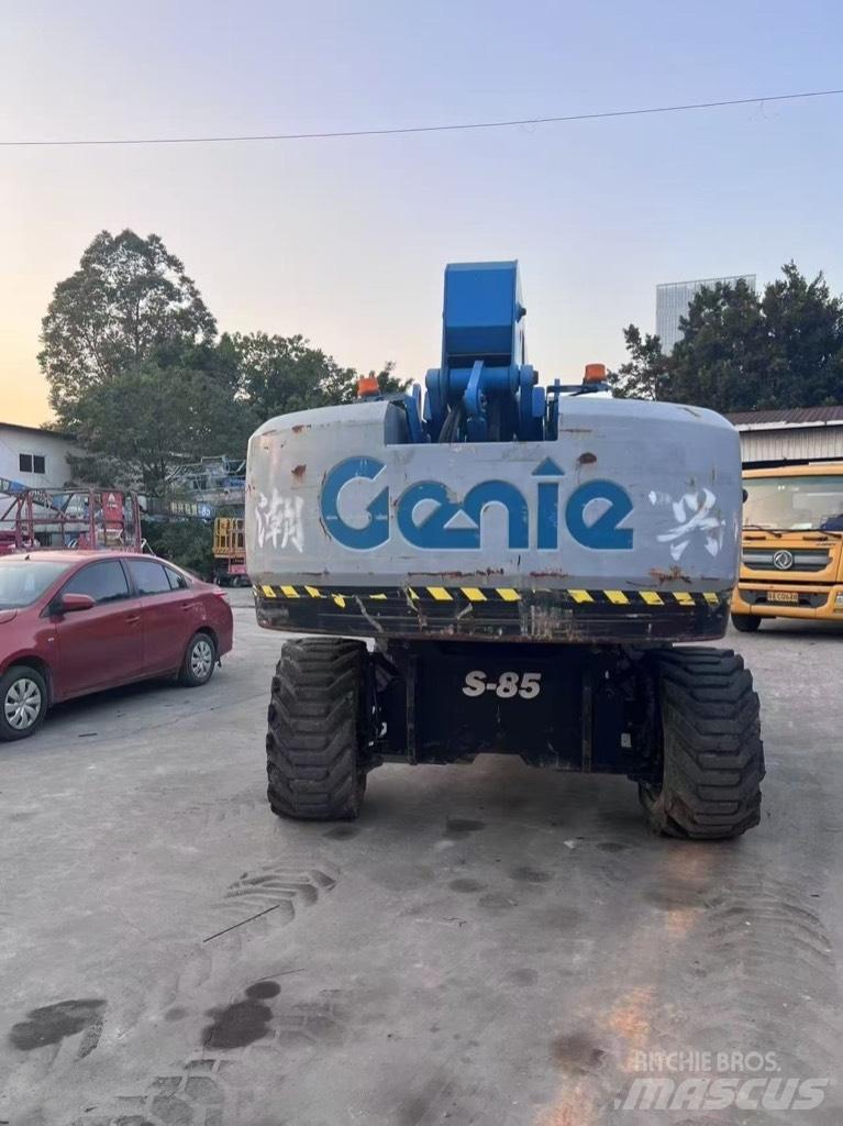 Genie S 85 Teleskopbühnen