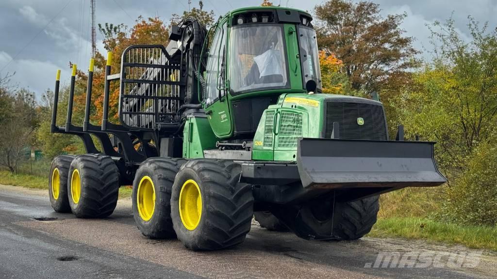 John Deere 1210 E Forwarder