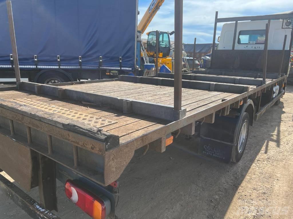 DAF LF180 Pritschenwagen/Pritschenwagen mit Seitenklappe