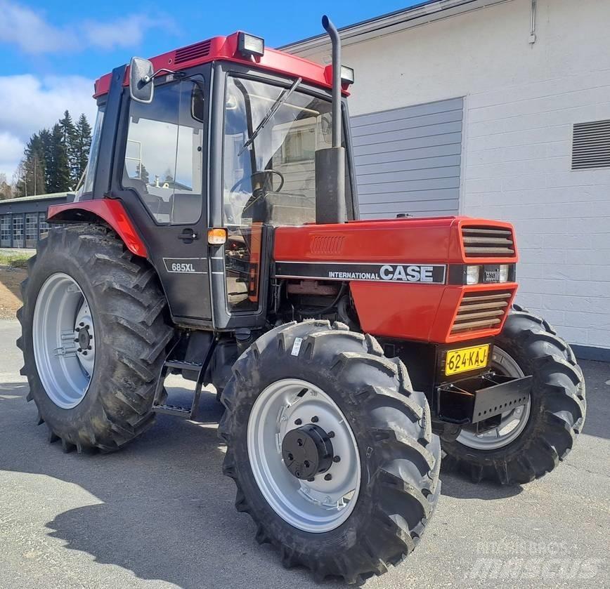 Case IH 685 XL Traktoren