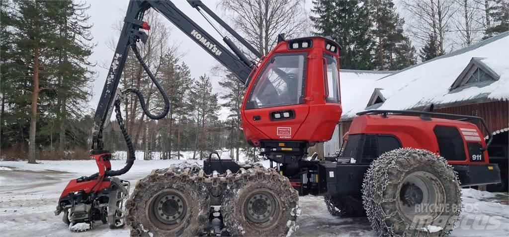 Komatsu XH911-6 Harvester