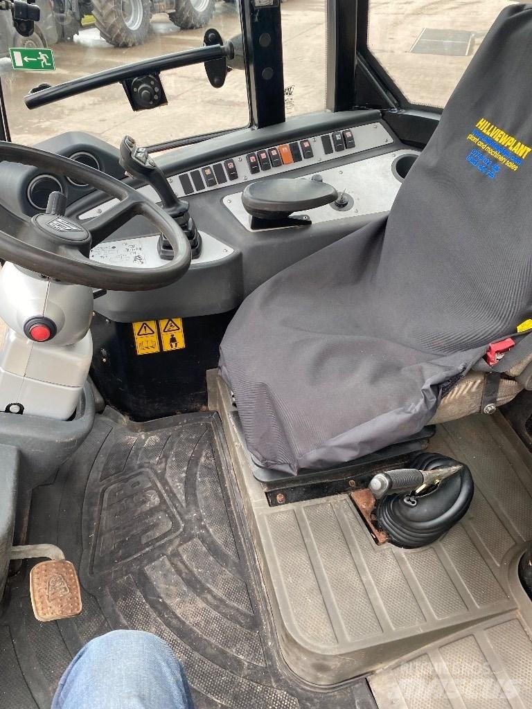 JCB TM 220 Teleskoplader für Landwirtschaft
