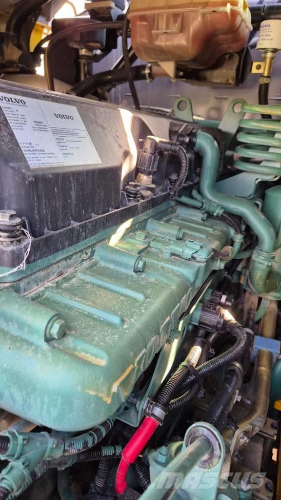 Volvo A 25 E Dumper - Knickgelenk