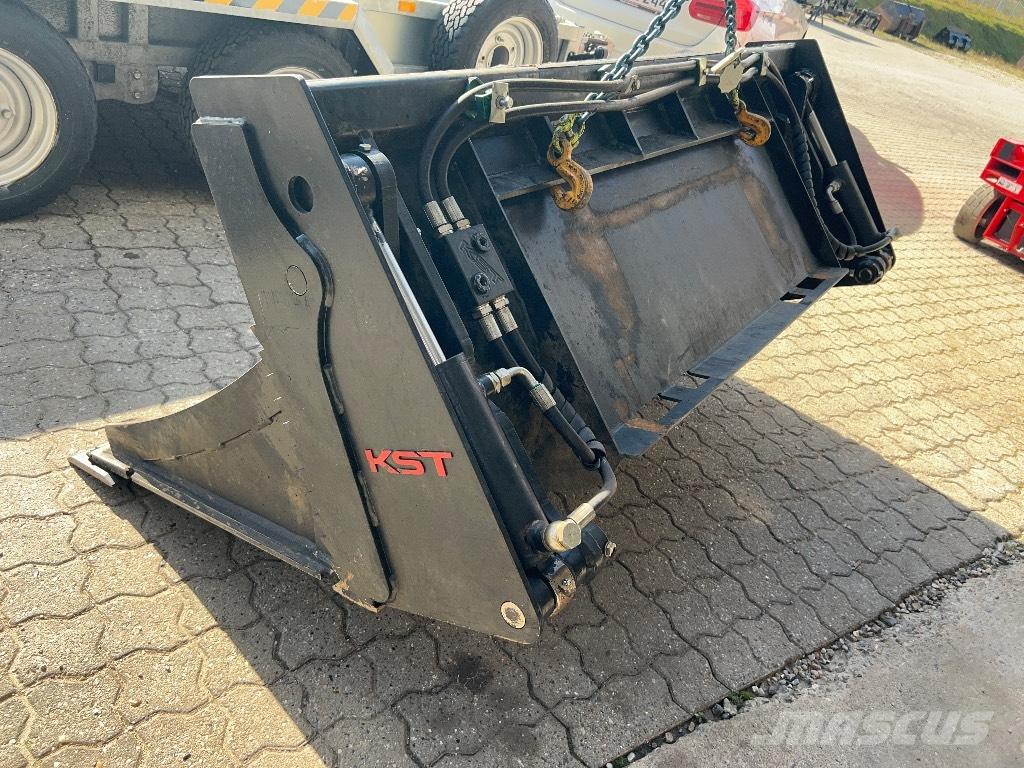  KST 4 i en skovl Schaufeln