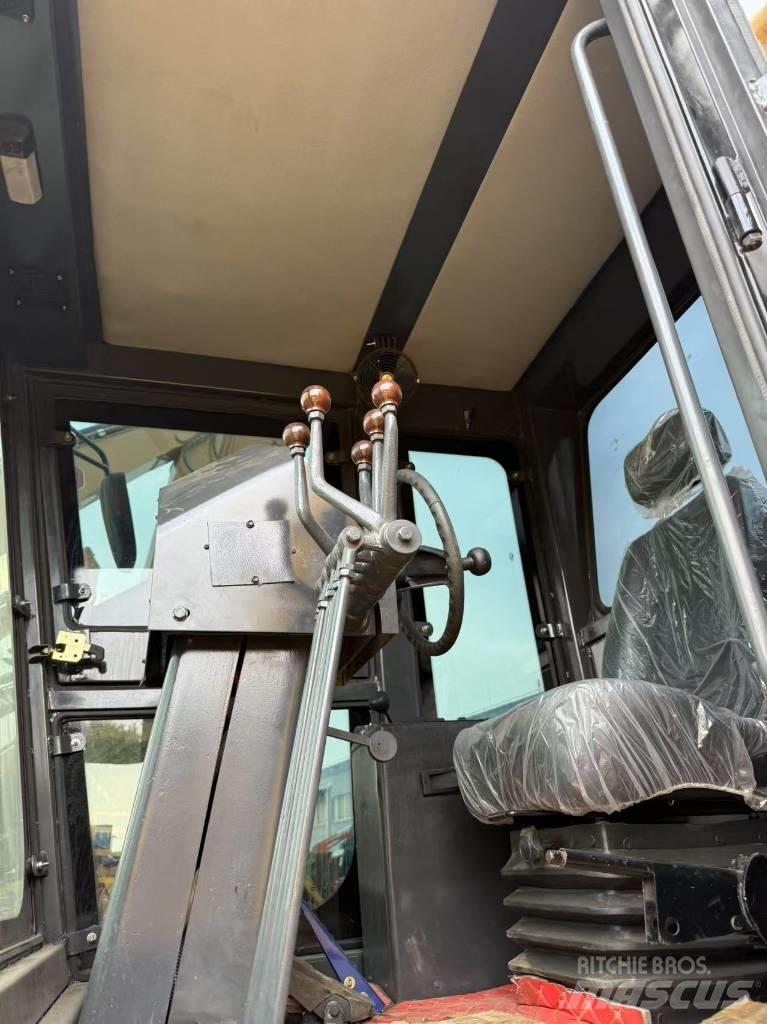 CAT 140 K Grader