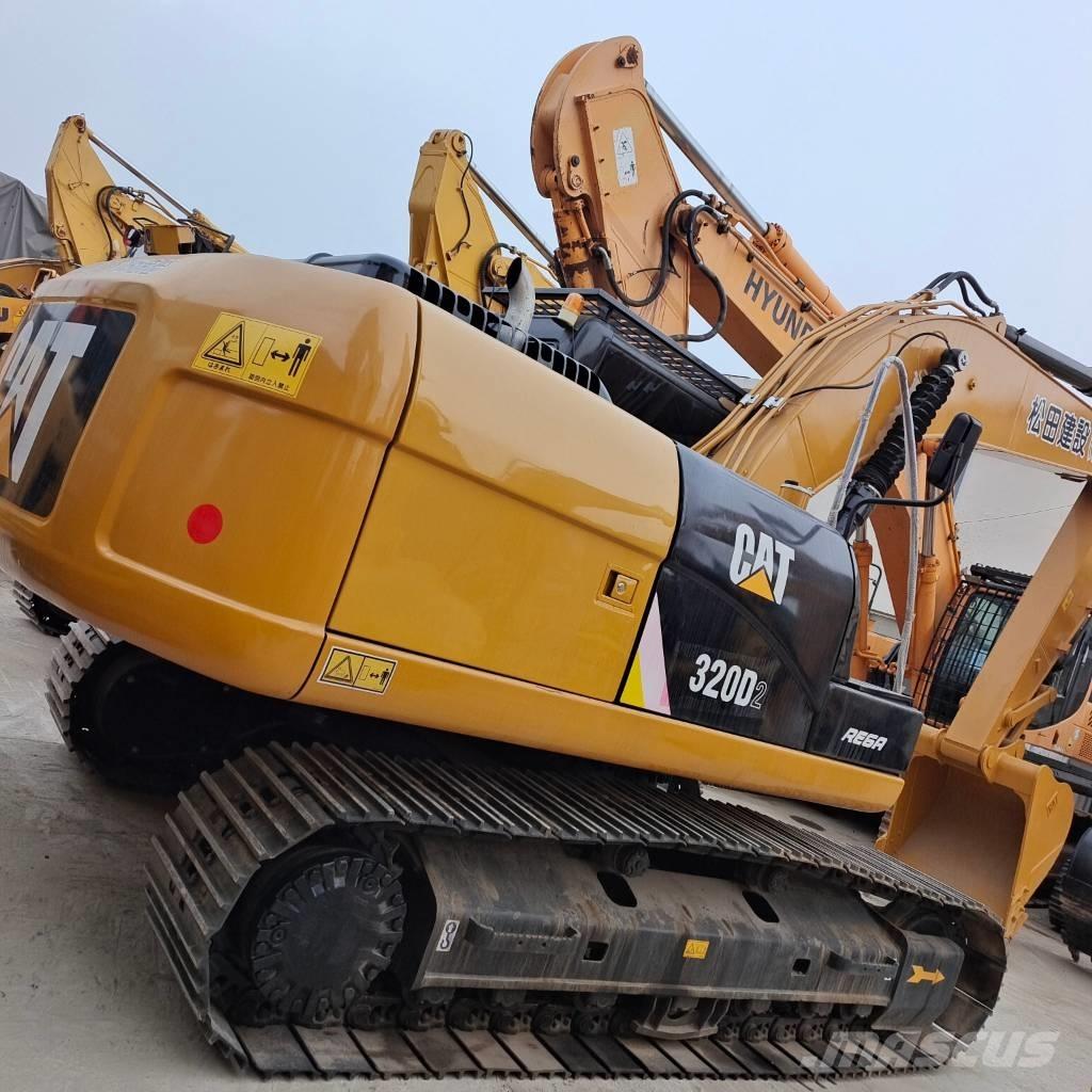 CAT 320 D2L Raupenbagger