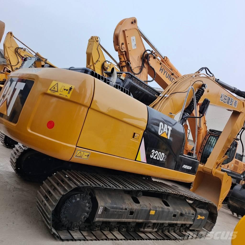 CAT 320 D2L Raupenbagger