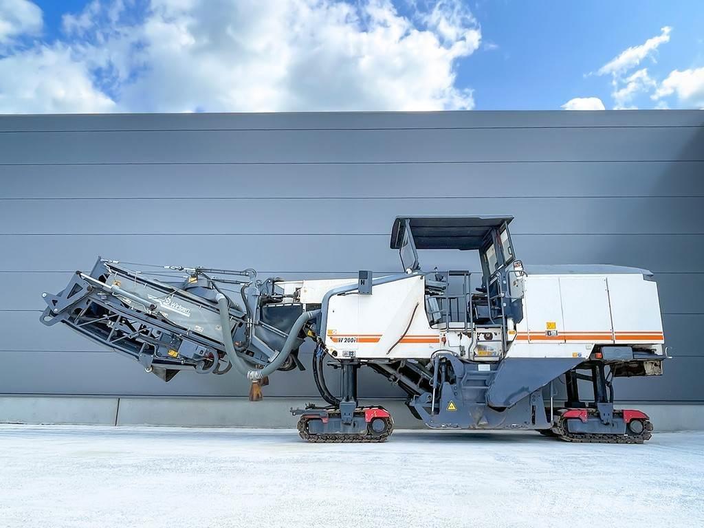 Wirtgen W 200 I Asphaltfräsen