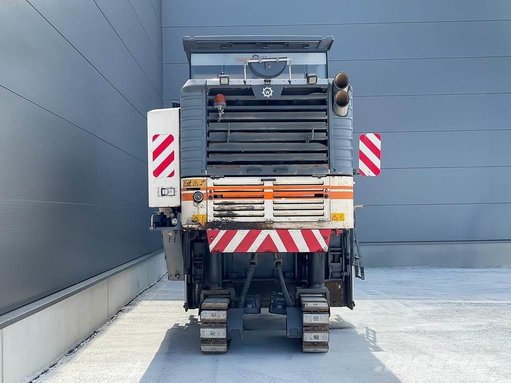 Wirtgen W 200 I Asphaltfräsen
