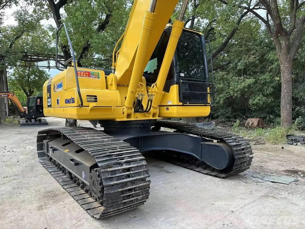 Komatsu PC220-8 Raupenbagger