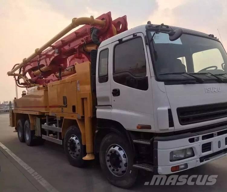 Putzmeister 37 M Concrete pump trucks