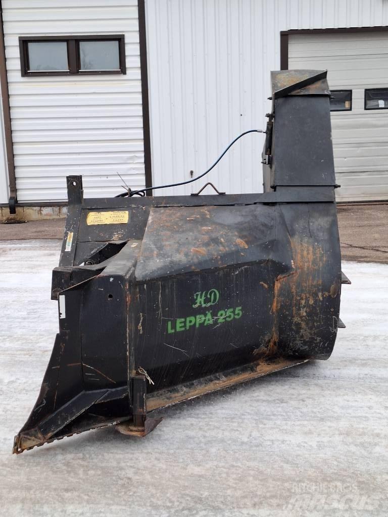 Leppä 250 HD Schneefräse