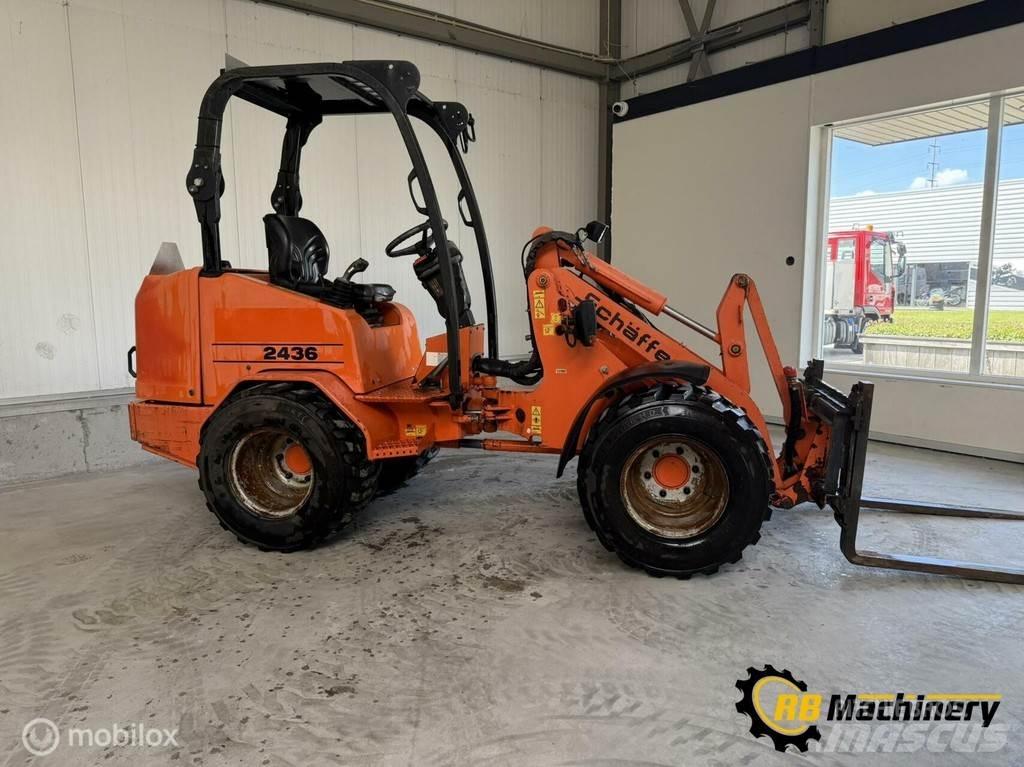 Schäffer 2436 Radlader