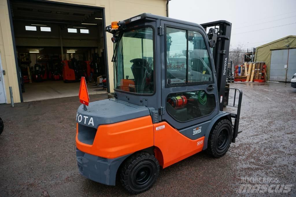 Toyota 52-8FDJF35 Diesel heftrucks