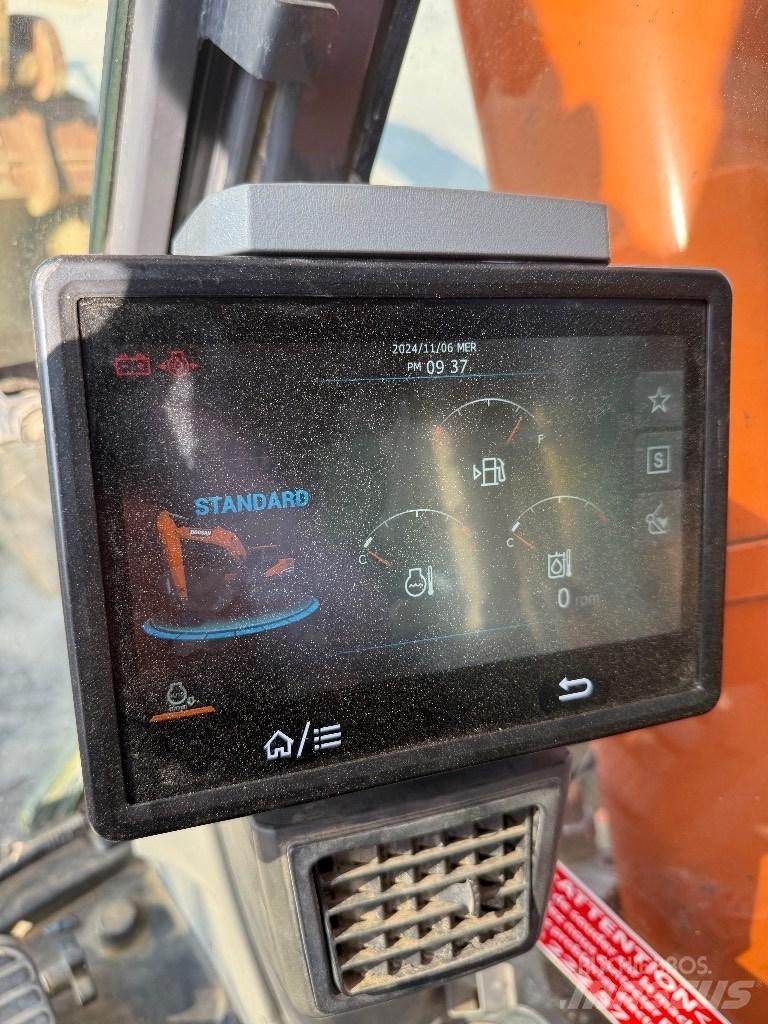 Doosan DX 420 LC Raupenbagger