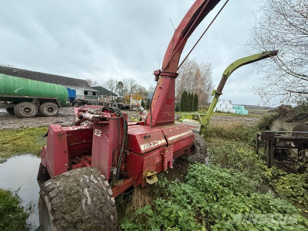 JF FCT 1350 Feldhäcksler