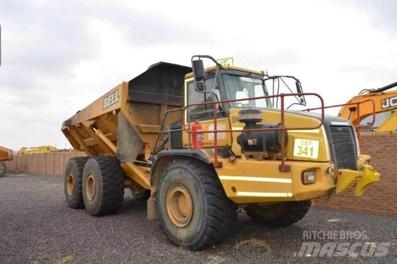 Bell B40D Dumper - Knickgelenk