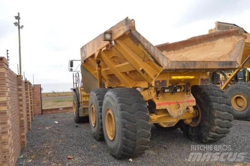Bell B40D Dumper - Knickgelenk