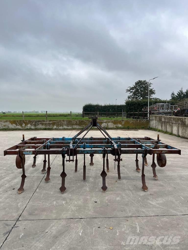  Cultivator 3500 Grubber