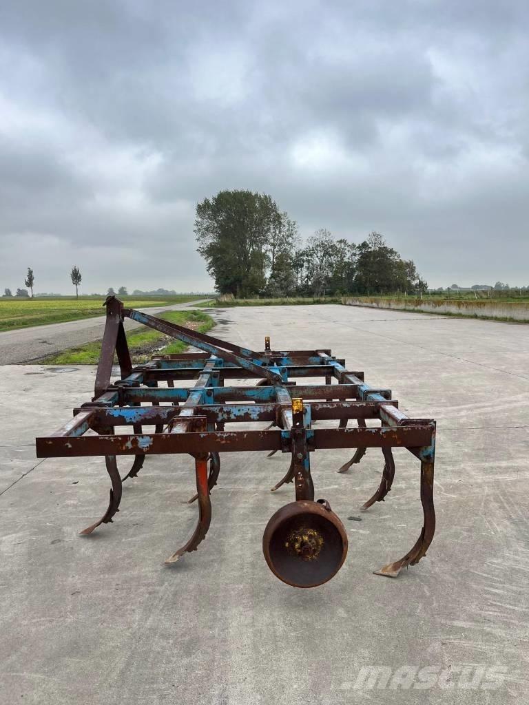  Cultivator 3500 Grubber