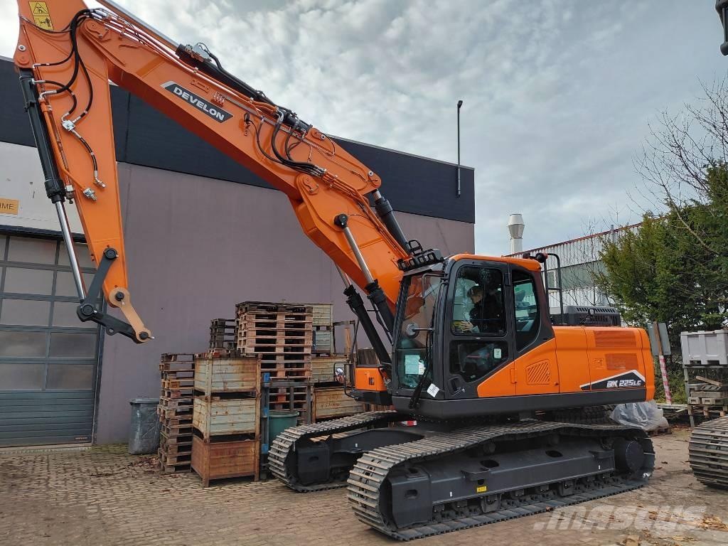 Doosan DX225LC-7 Raupenbagger