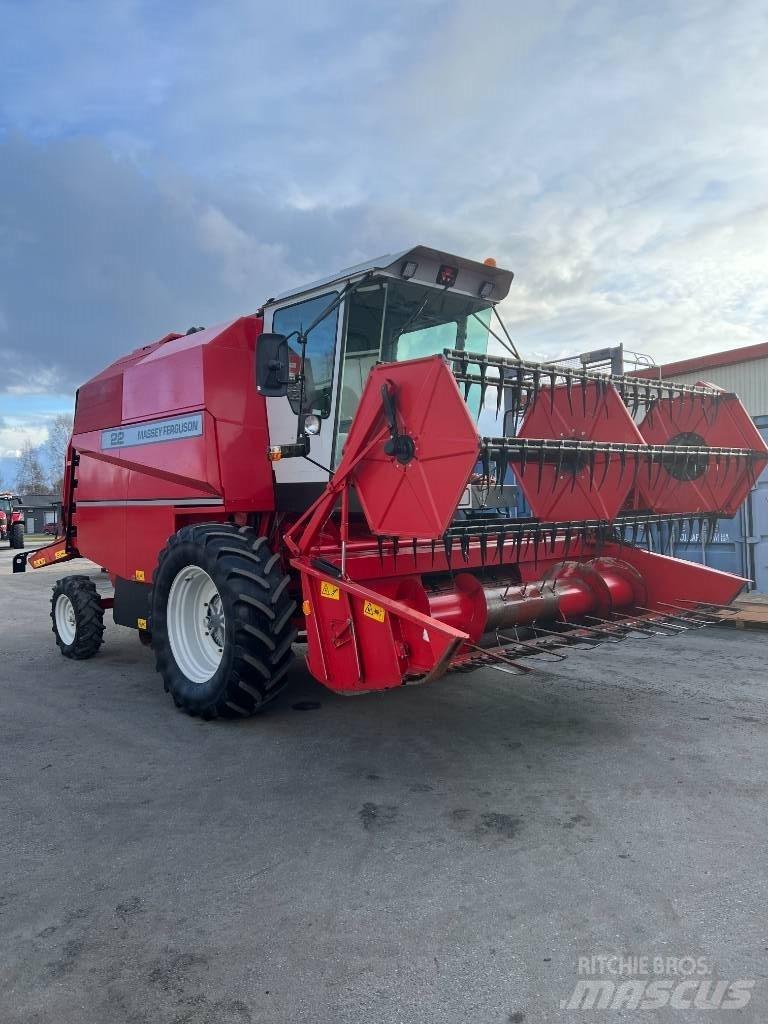 Massey Ferguson 22 Mähdrescher