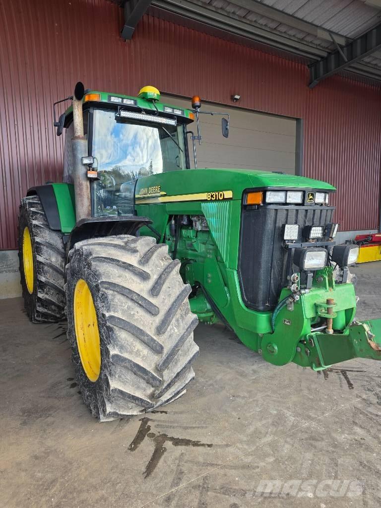 John Deere 8310 Traktoren