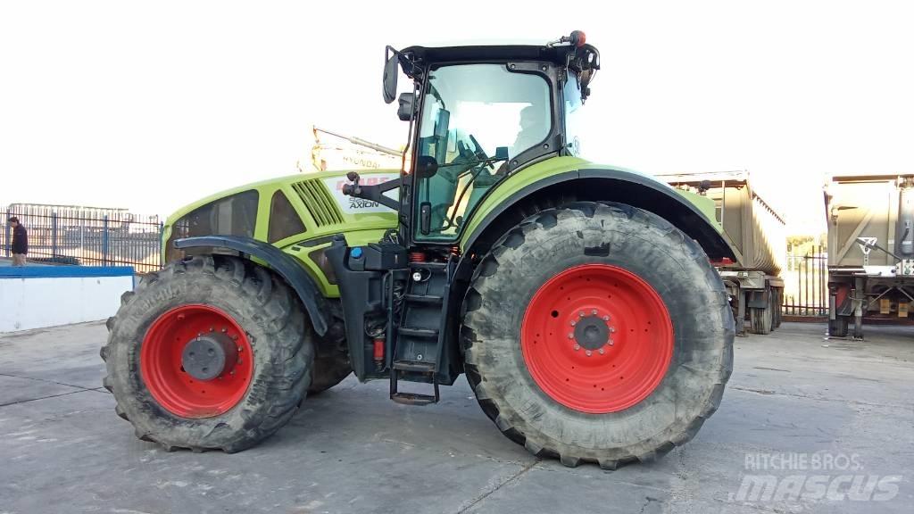 CLAAS Axion 920 Traktoren