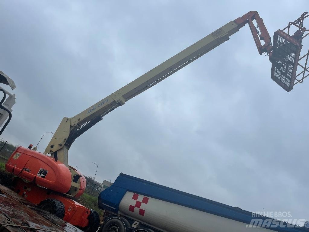 JLG 860 SJ Teleskopbühnen