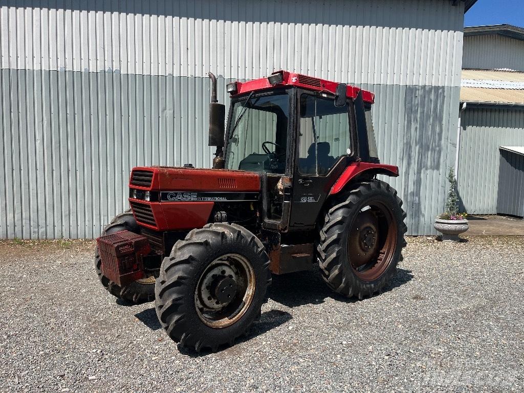 Case IH 685 XL Traktoren