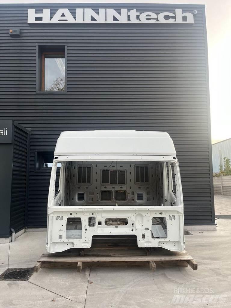 Iveco EUROSTAR Kabinen