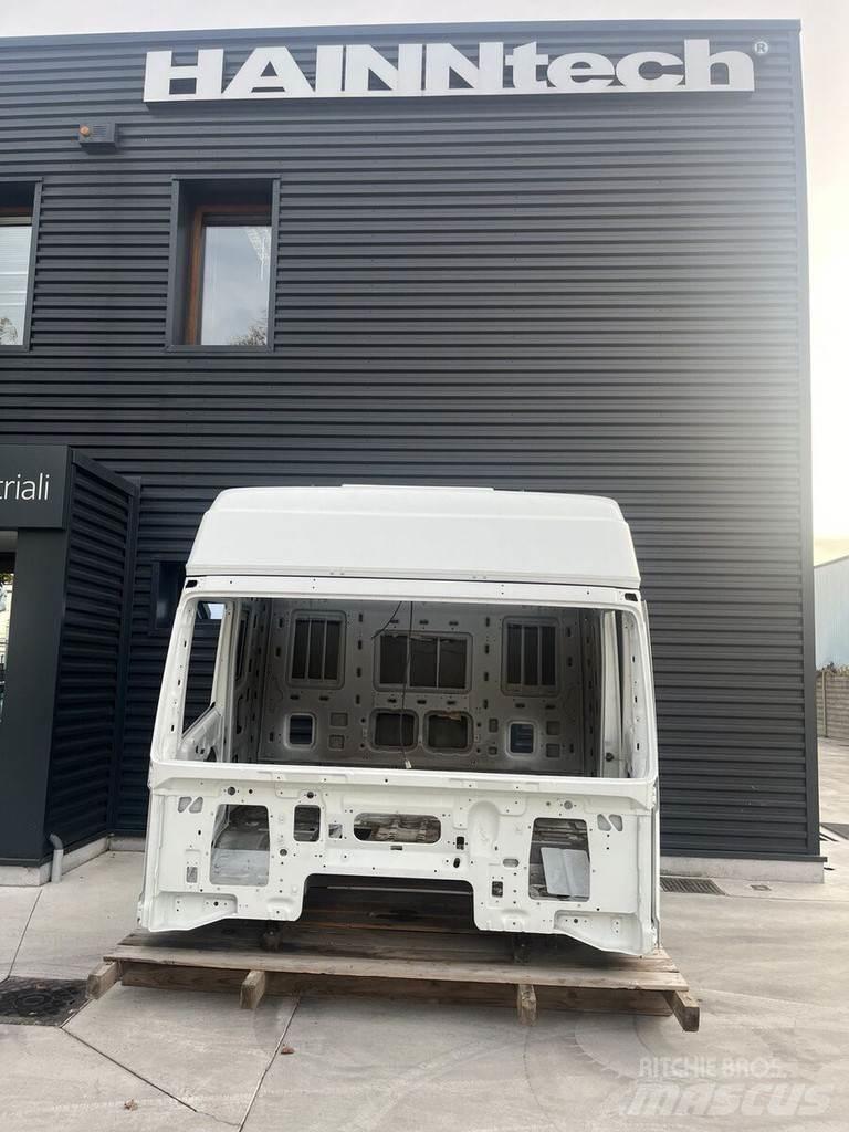 Iveco EUROSTAR Kabinen