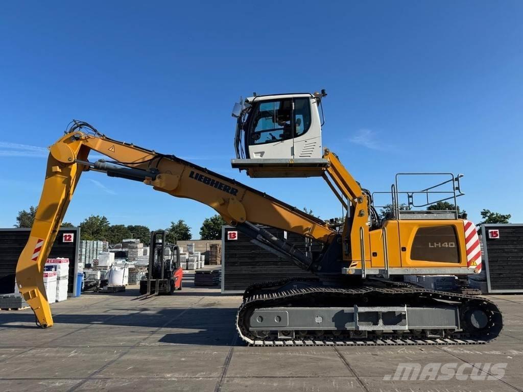 Liebherr LH 40C EW Materialumschlag
